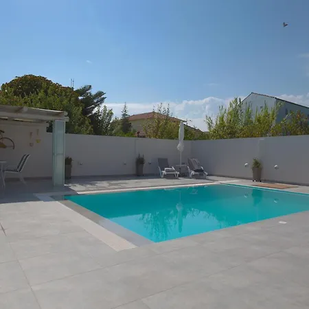 Amoroza Nydri (Lefkada)